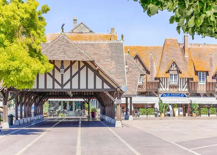 Les Cigognes - Deux Pieces - Centre